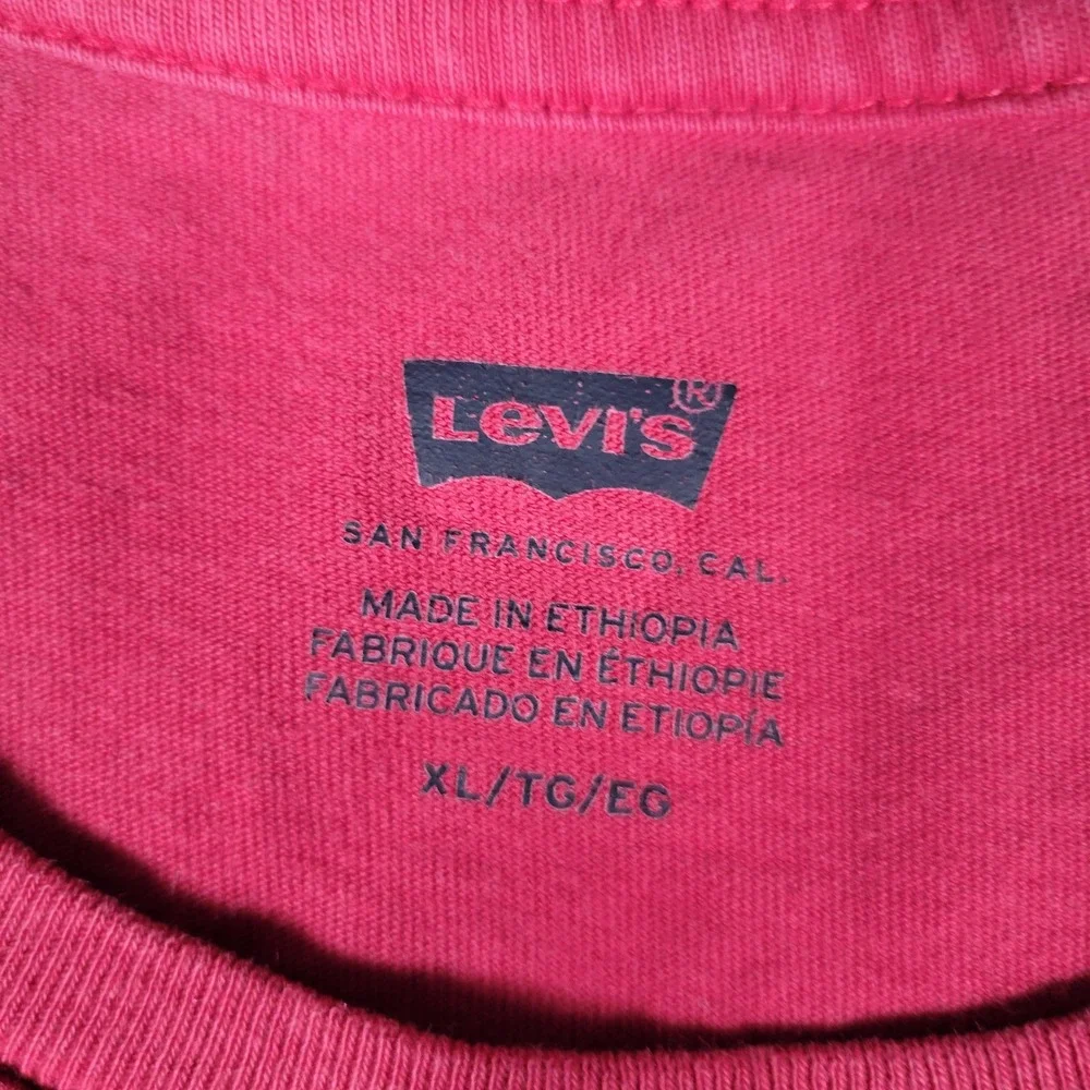 Levi's Graphic T-Shirt Mens XL Red‎ Batwing Logo Short Sleeve Cotton Tee